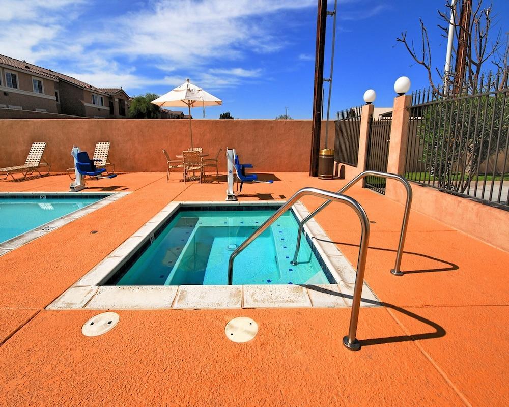 Best Western Plus Main Street Inn Brawley Екстериор снимка