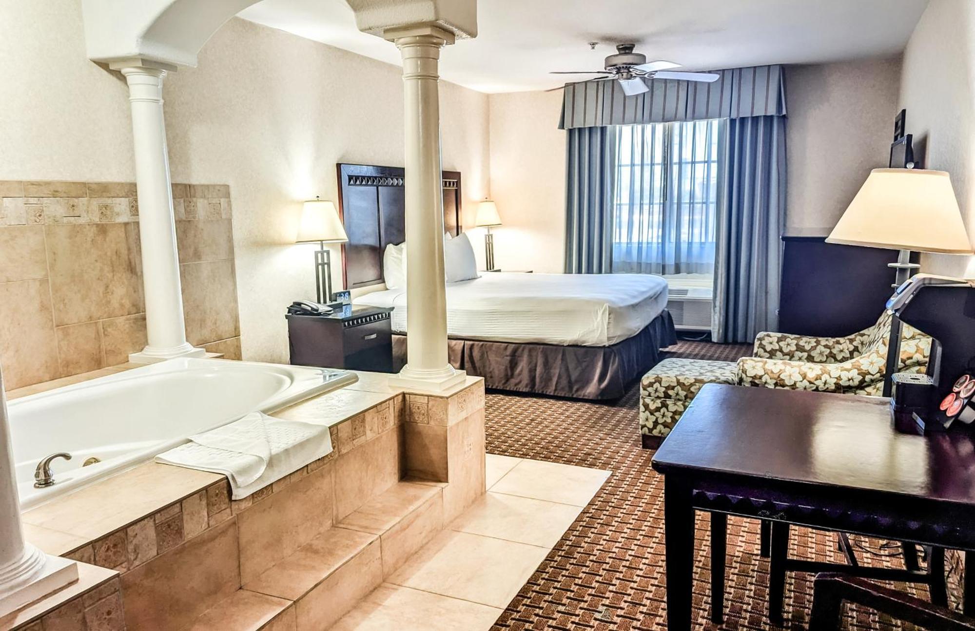 Best Western Plus Main Street Inn Brawley Екстериор снимка