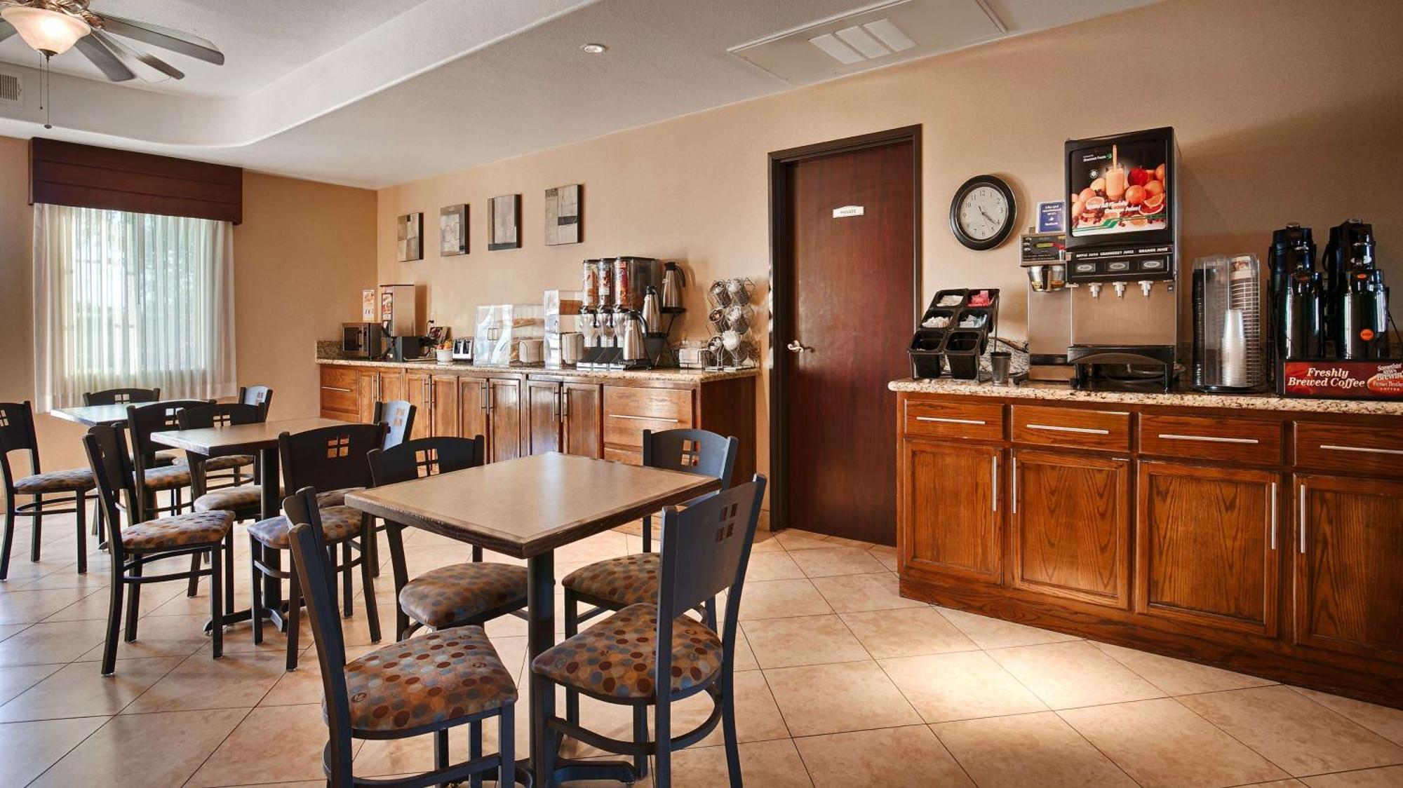 Best Western Plus Main Street Inn Brawley Екстериор снимка