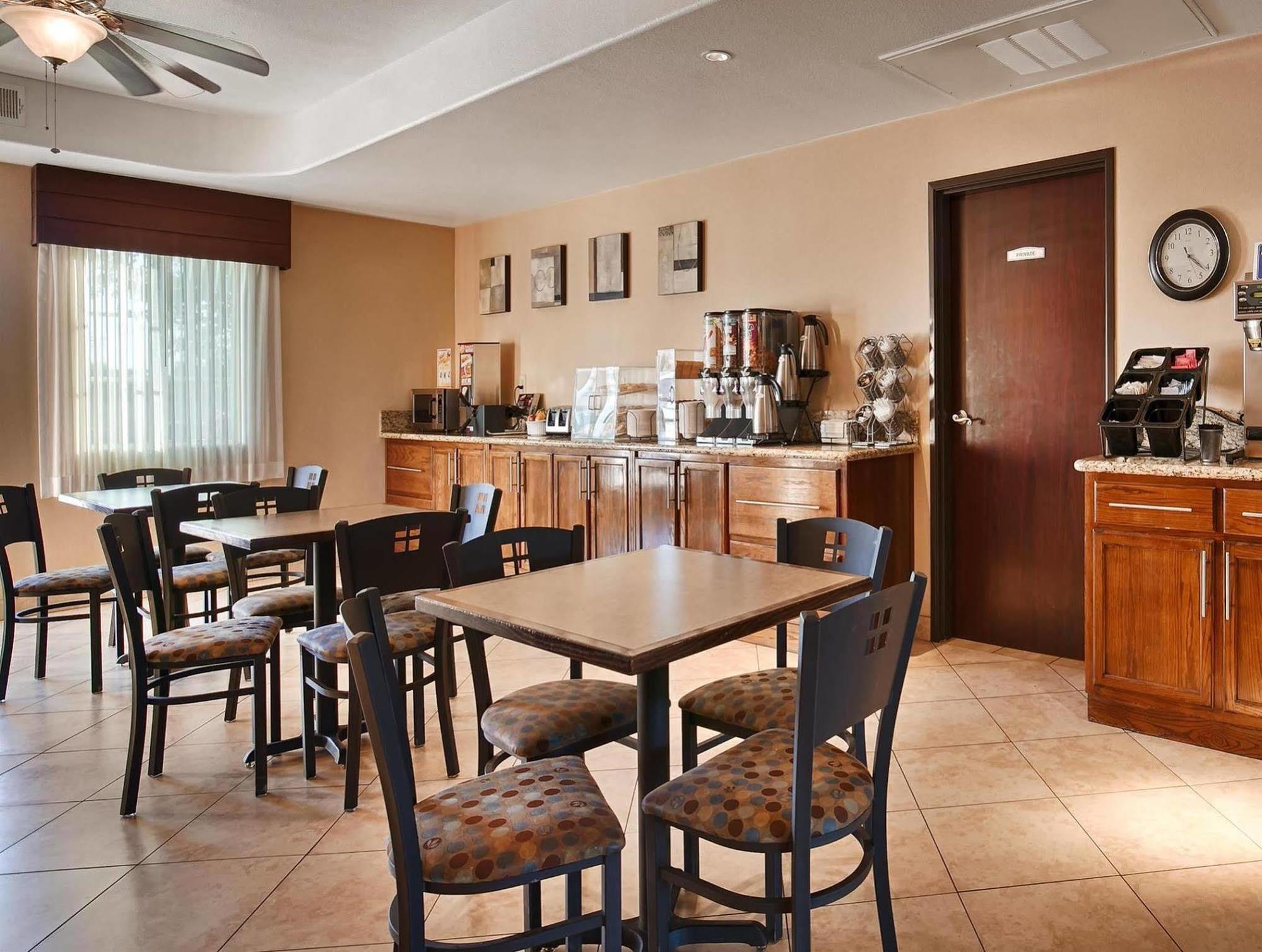 Best Western Plus Main Street Inn Brawley Екстериор снимка